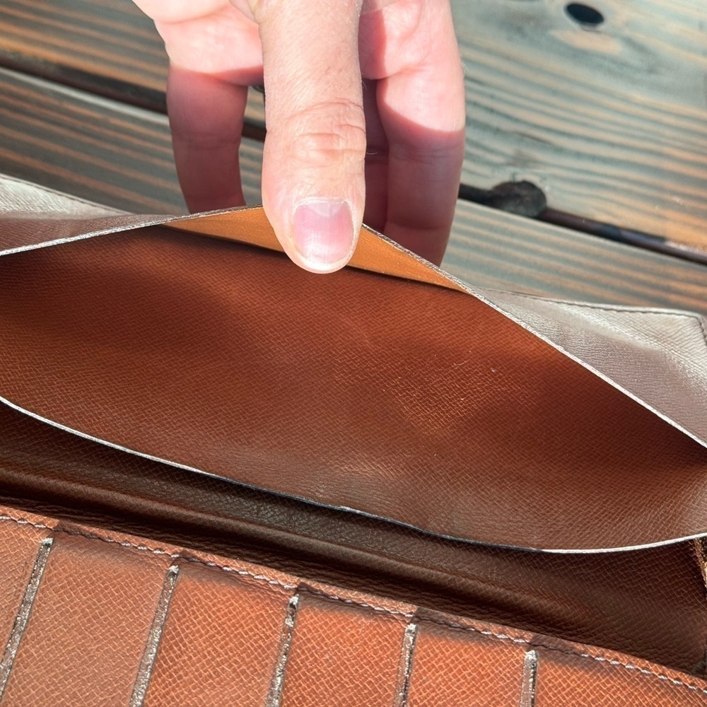 Louis Vuitton Monogram Long Vintage Wallet - Picture 8 of 16